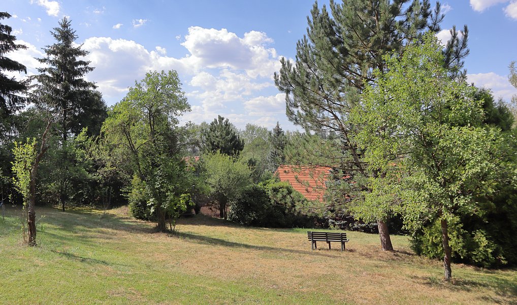 Prodej chalupy 70 m² s pozemkem 3 833 m², Postupice – náhled fotky 13