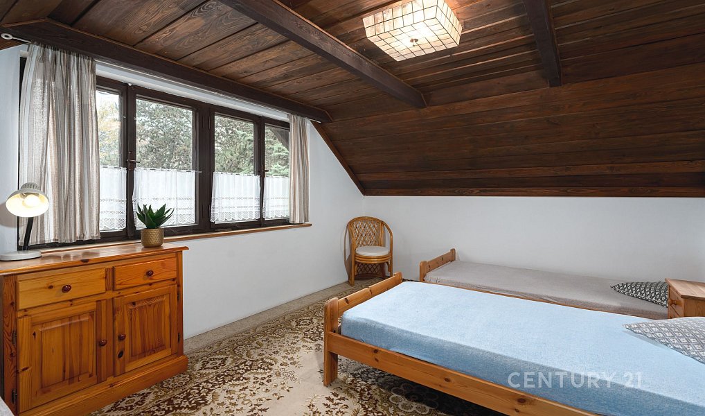 Prodej chaty/chalupy 198 m² s pozemkem 2 388 m², Jince – náhled fotky 25