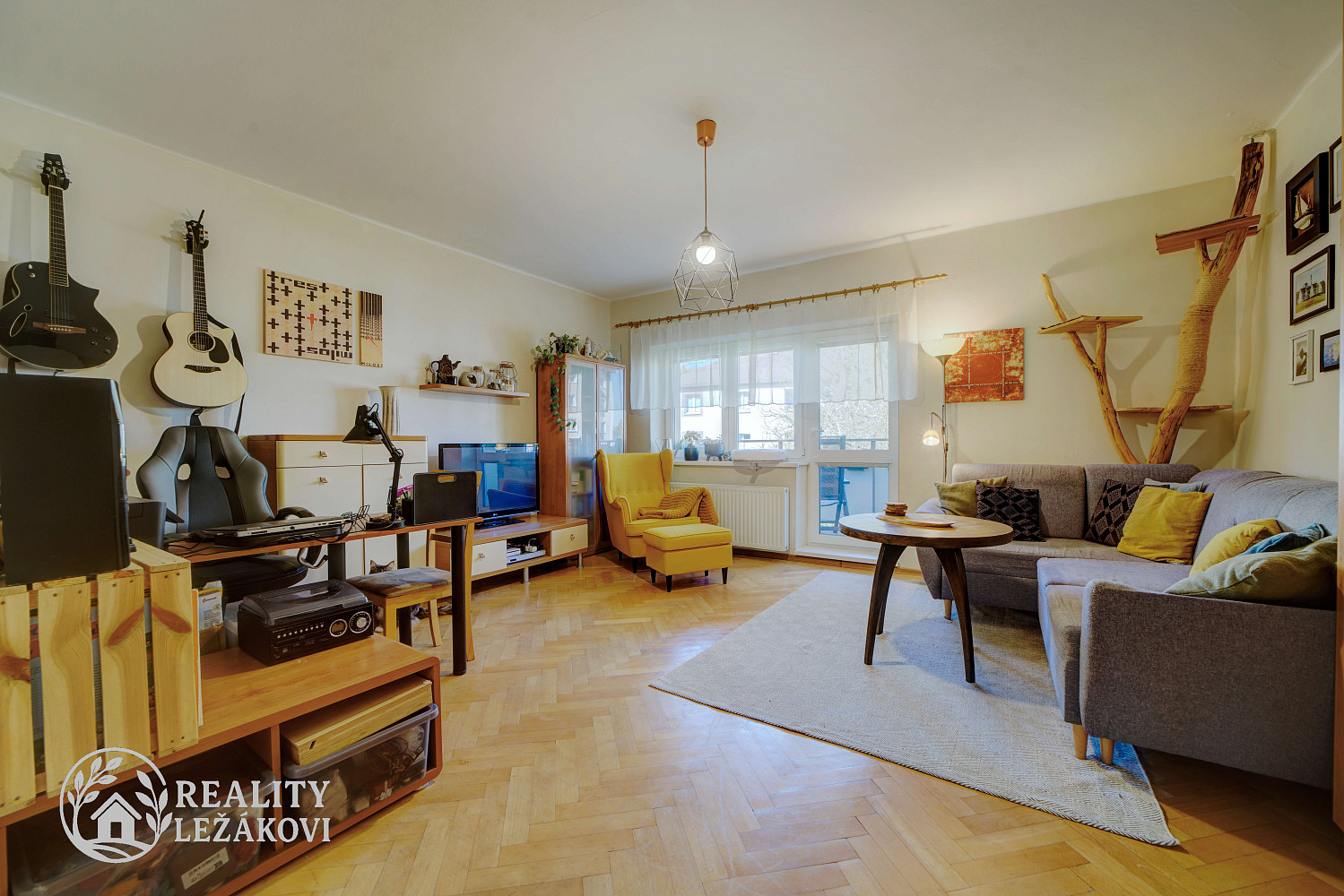 Prodej bytu 2+1 68 m² — photo 2