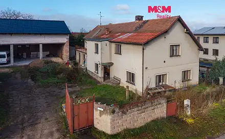 Prodej domu 290 m² s pozemkem 1 079 m², Smržov, okres Hradec Králové