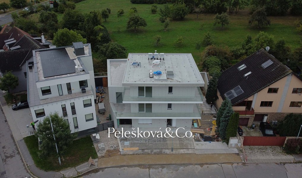 Prodej bytu 5+kk 169 m², Praha – náhled fotky 12