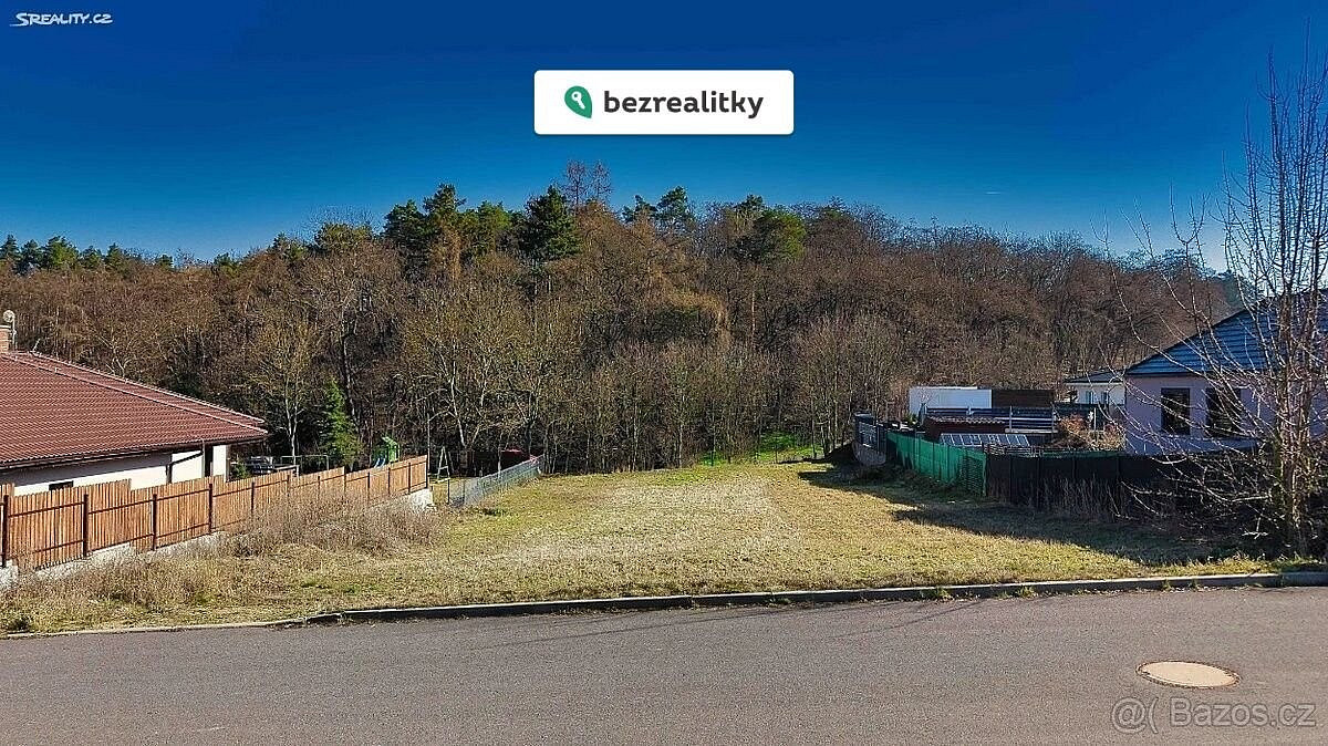 Prodej stavebního pozemku 1 294 m²