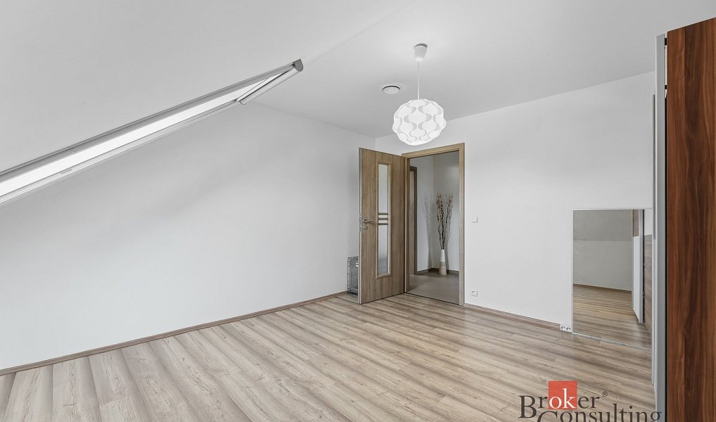 Prodej domu 240 m² s pozemkem 812 m², Žiželice – náhled fotky 26