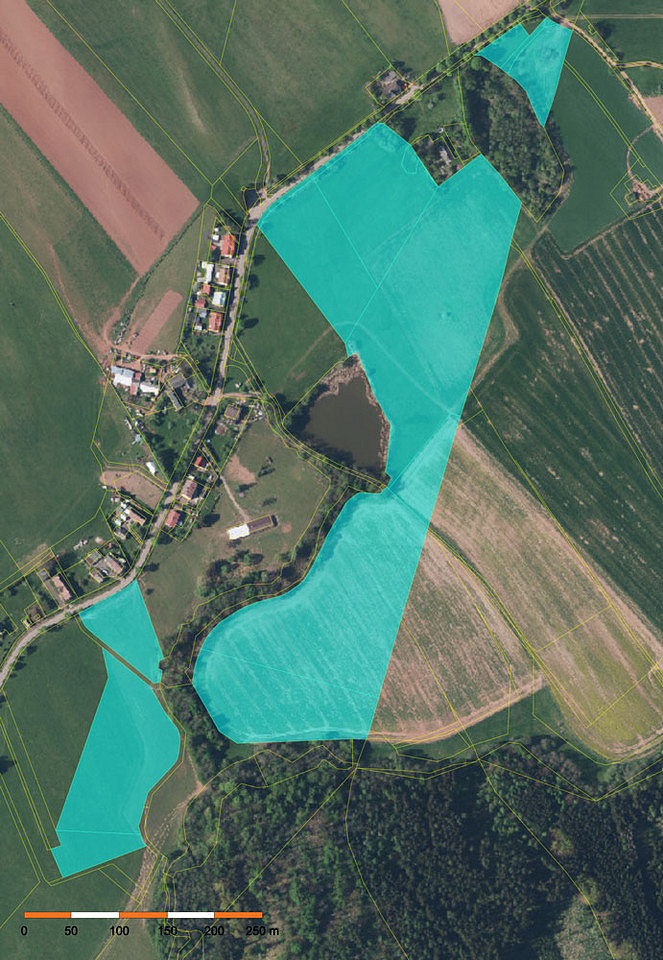Prodej pole 328 319 m² – fotografie 2