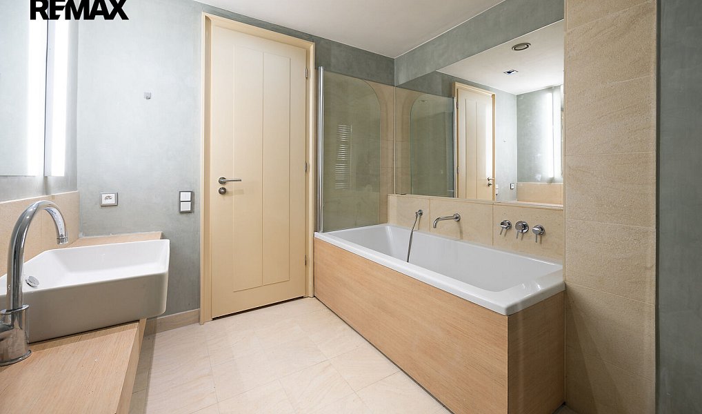 Pronájem bytu 2+kk 73 m², Praha – náhled fotky 9