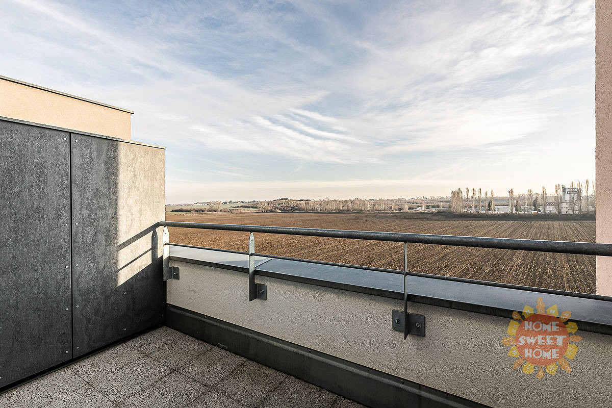 Pronájem bytu 3+kk 82 m² — photo 4