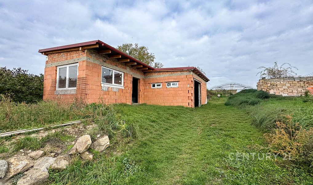 Prodej domu 310 m² s pozemkem 1 492 m², Kubšice – náhled fotky 20