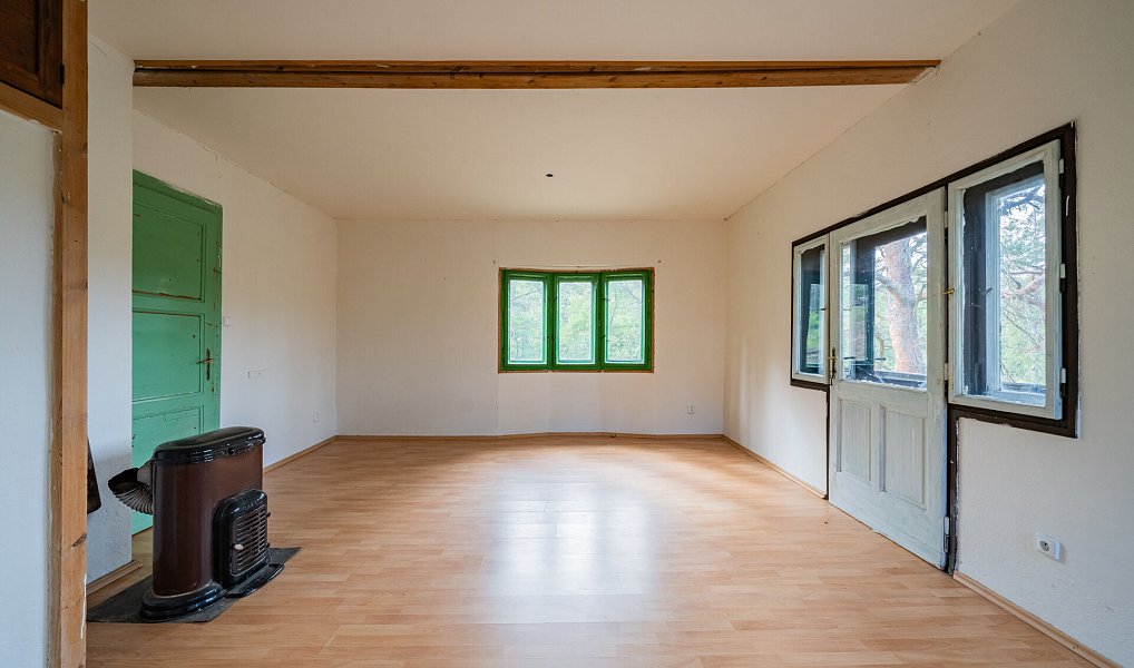 Prodej chaty/chalupy 84 m² s pozemkem 1 561 m², Kamýk nad Vltavou – náhled fotky 8