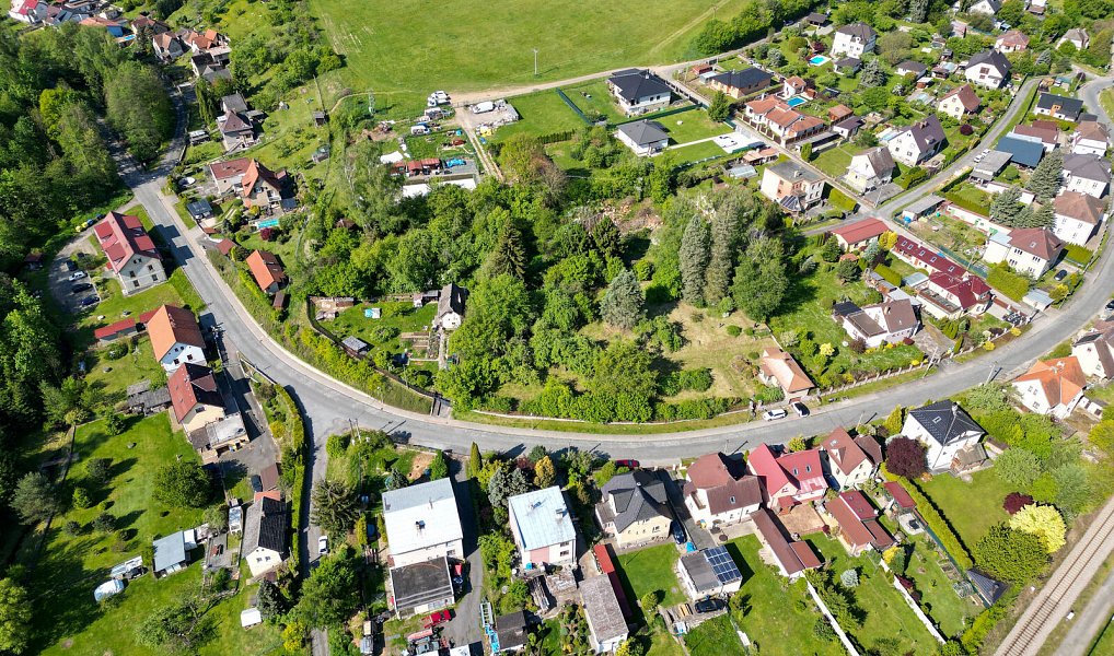 Prodej stavebního pozemku 956 m², Hvězdonice – náhled fotky 2