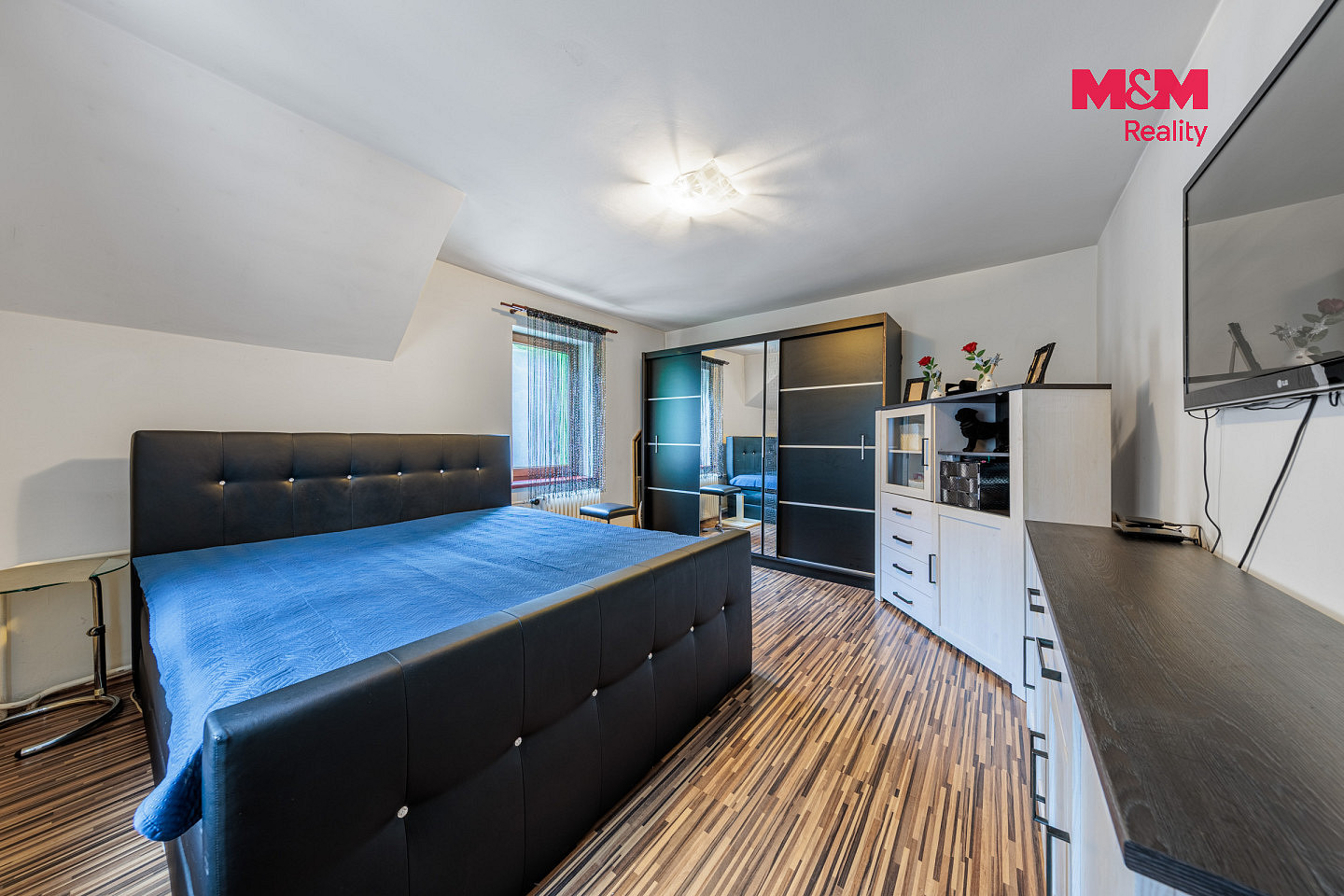 Prodej domu 176 m² s pozemkem 747 m² – fotografie 2