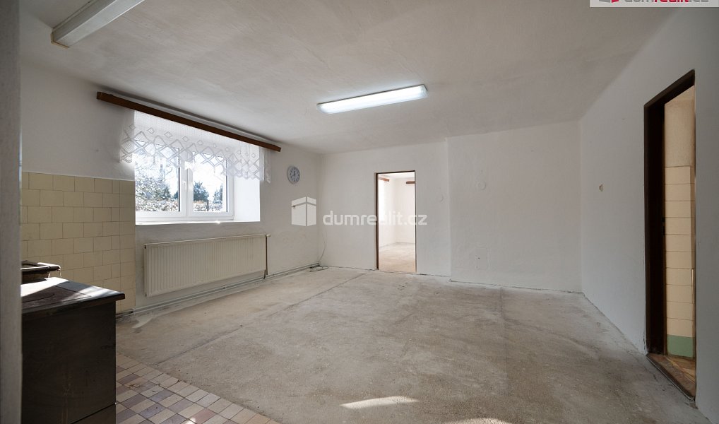 Prodej domu 486 m² s pozemkem 2 814 m², Psárov – náhled fotky 13