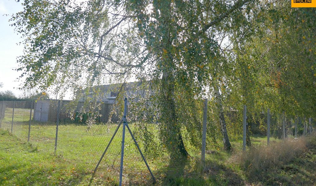 Prodej komerčního pozemku 3 983 m², Moravec – náhled fotky 7