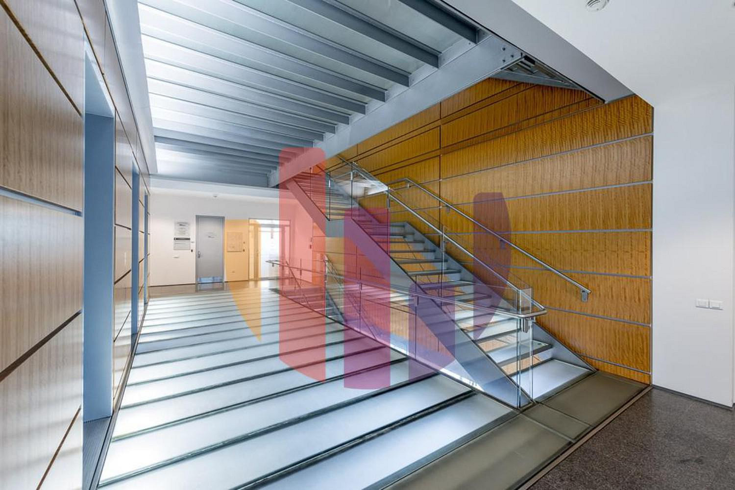 Pronájem kanceláře 285 m² — photo 4