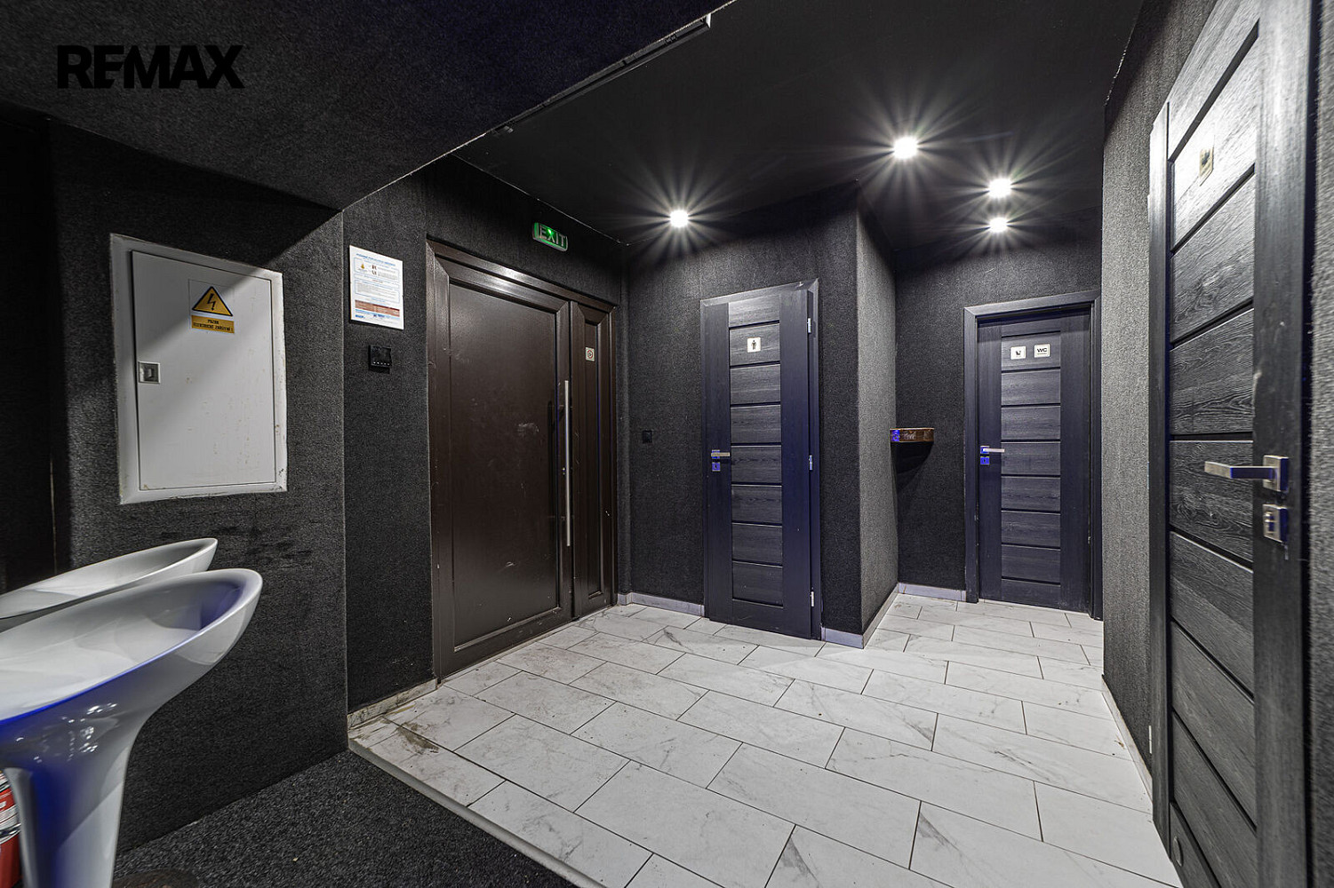 Prodej obchodních prostor 140 m² – fotografie 5