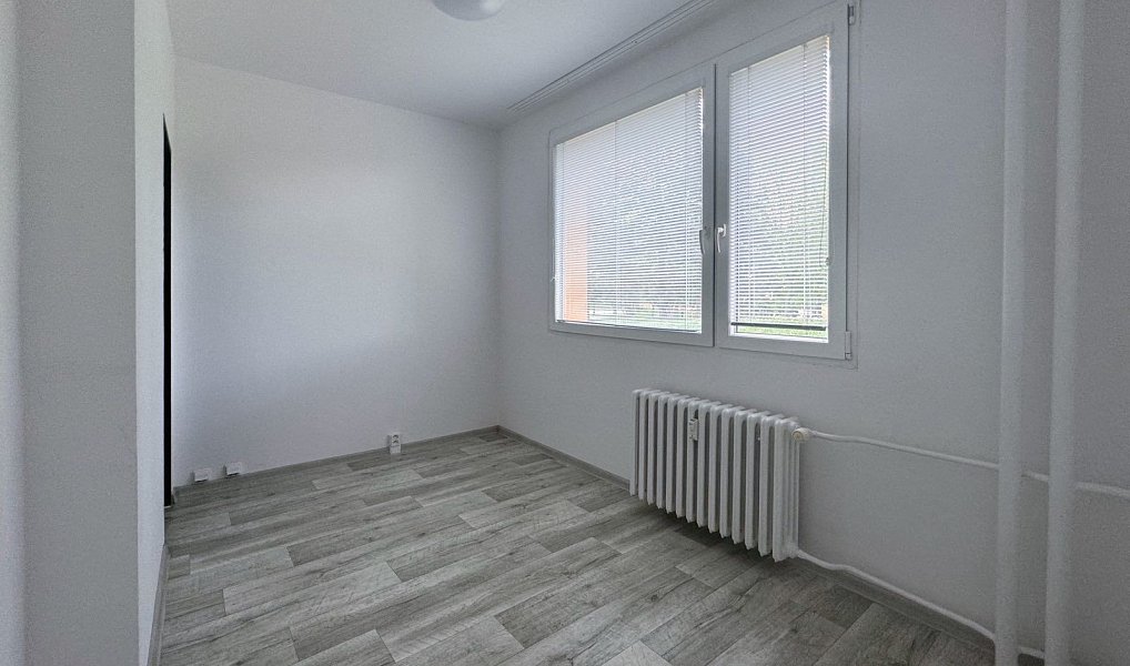 Pronájem bytu 3+1 63 m², Chomutov – náhled fotky 10