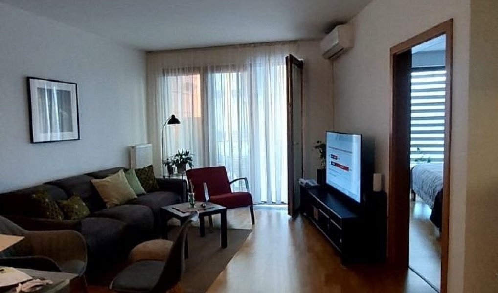 Prodej bytu 3+1 76 m², Praha – náhled fotky 3