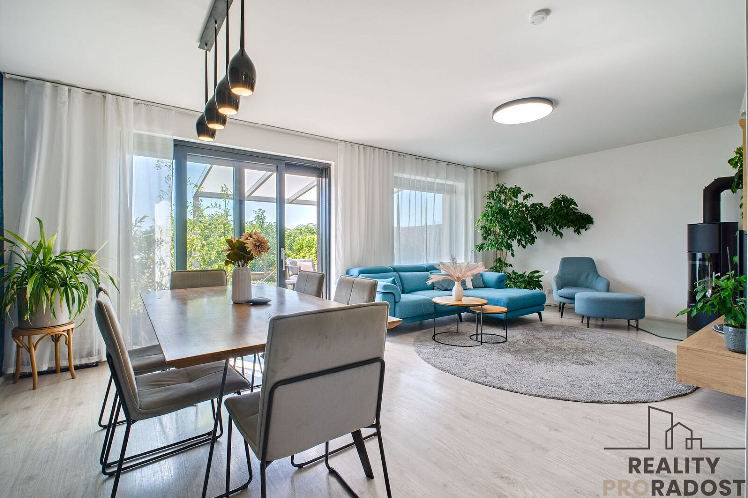 Prodej domu 137 m² s pozemkem 502 m² – fotografie 2