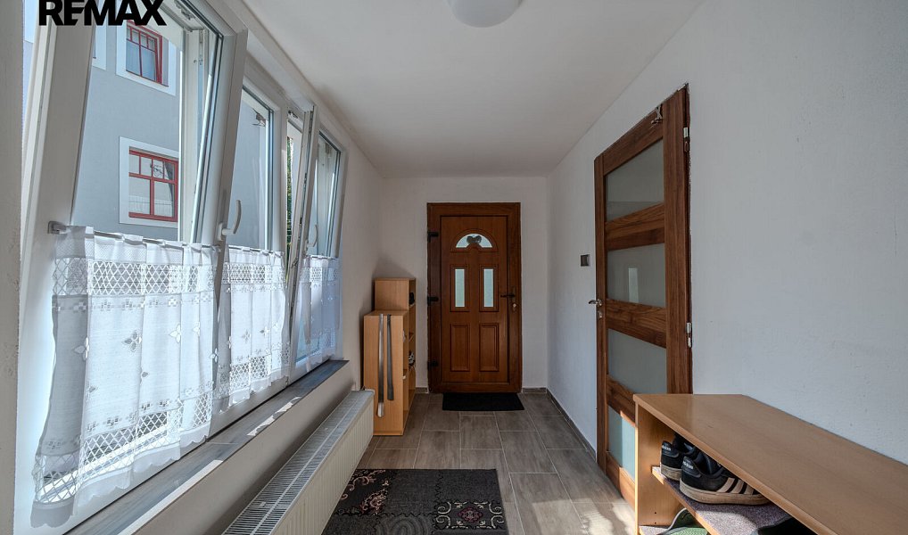 Prodej domu 260 m² s pozemkem 740 m², Tanvald – náhled fotky 8