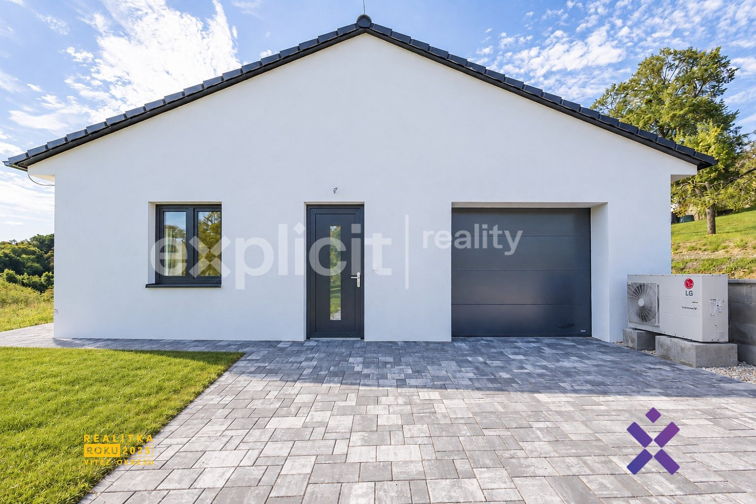 Prodej domu 134 m² s pozemkem 704 m² – fotografie 2