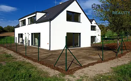 Prodej domu 102 m² s pozemkem 238 m², Pecínovská, Nové Strašecí, okres Rakovník