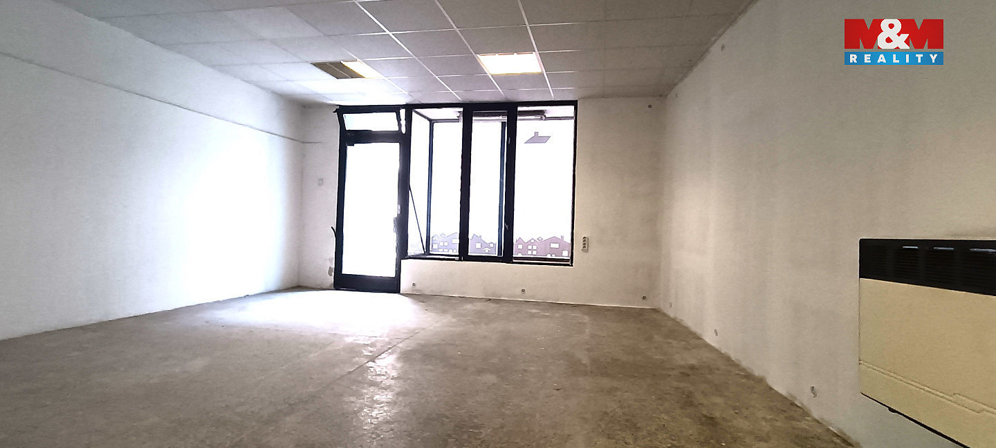 Pronájem obchodních prostor 50 m² — photo 2