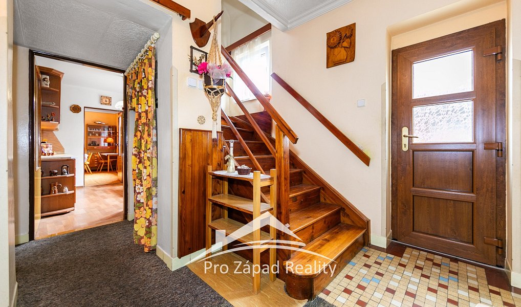 Prodej domu 196 m² s pozemkem 276 m², Chlumčany – náhled fotky 13