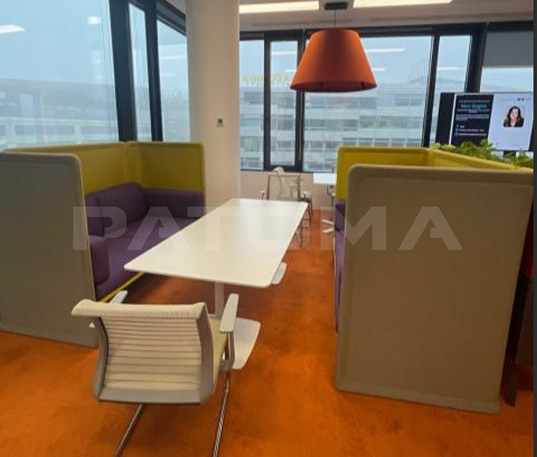 Pronájem kanceláře 1 135 m² – pohled 4