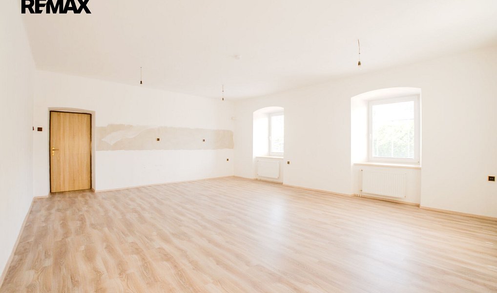 Prodej obchodních prostor 260 m², Bratrušov – náhled fotky 12