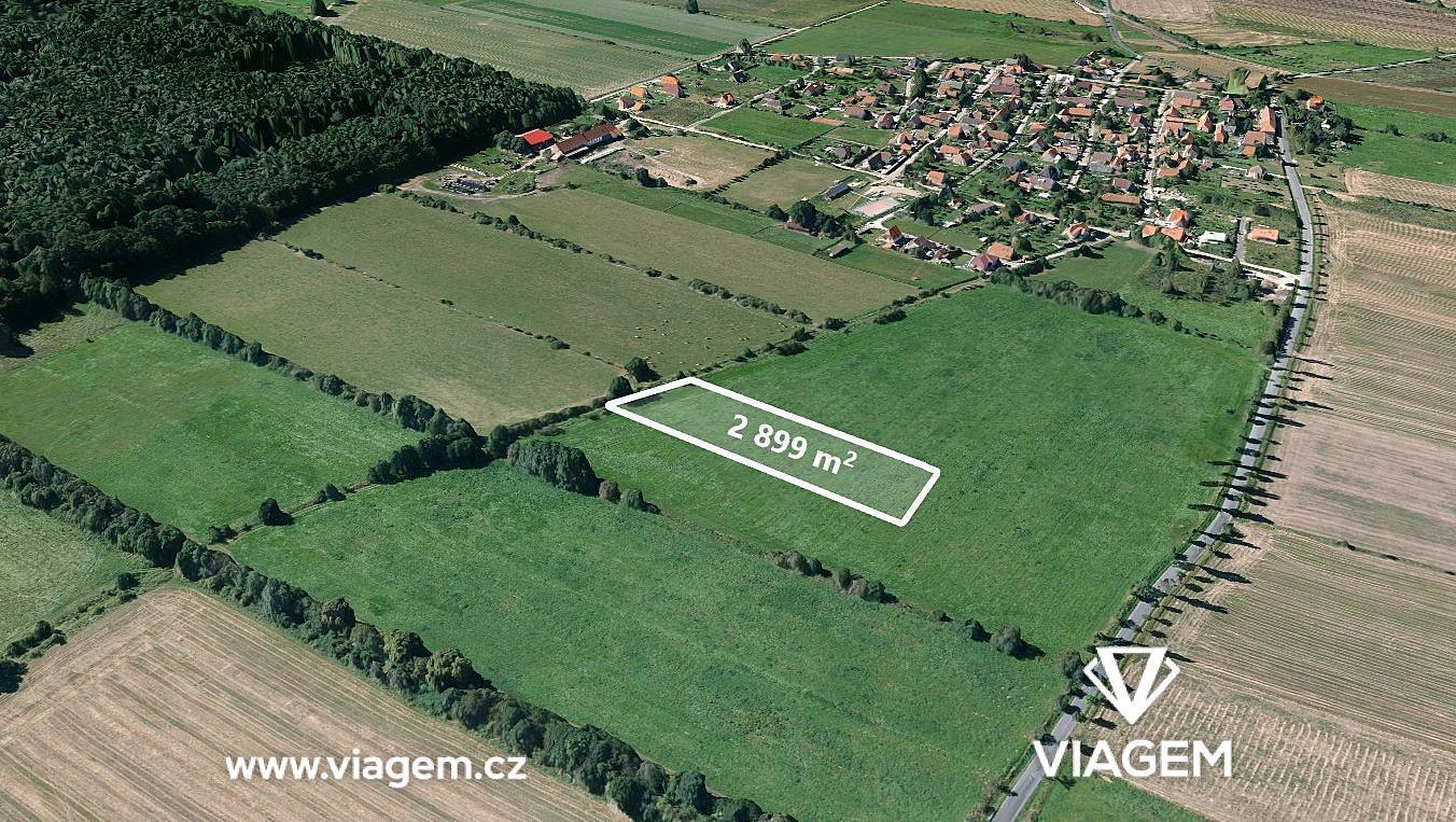 Prodej pole 664 m²