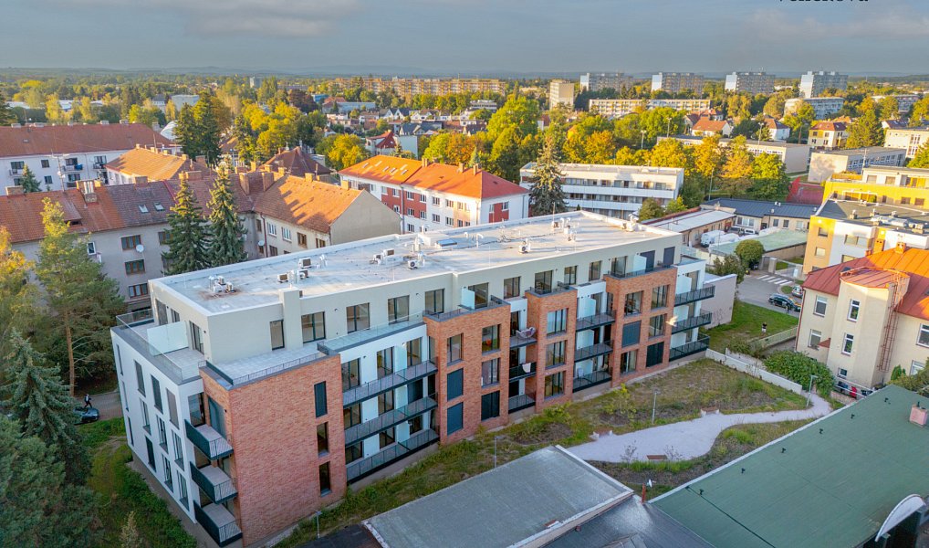Prodej bytu 1+kk 30 m², Hradec Králové – náhled fotky 19