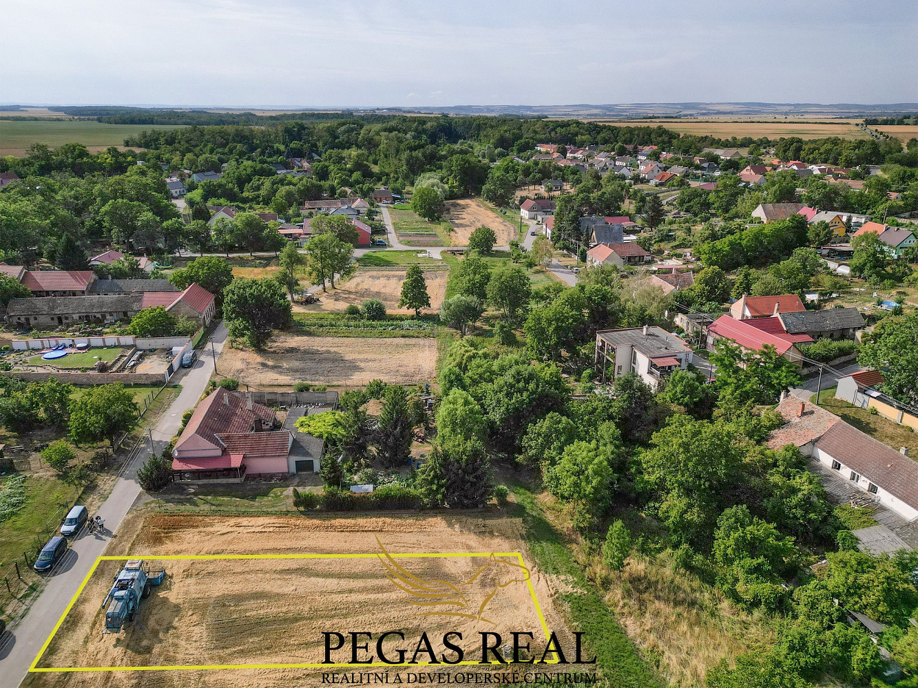 Prodej stavebního pozemku 878 m²