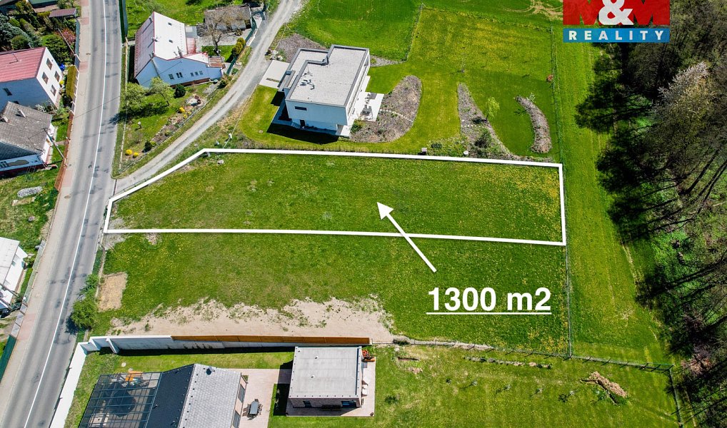 Prodej stavebního pozemku 1 300 m², Zlín – náhled fotky 2
