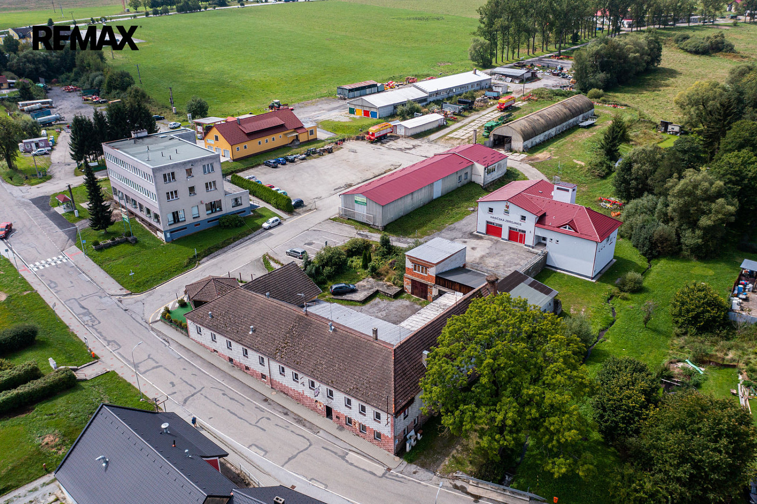 Prodej komerčního objektu (jiného typu) 400 m² – fotografie 5