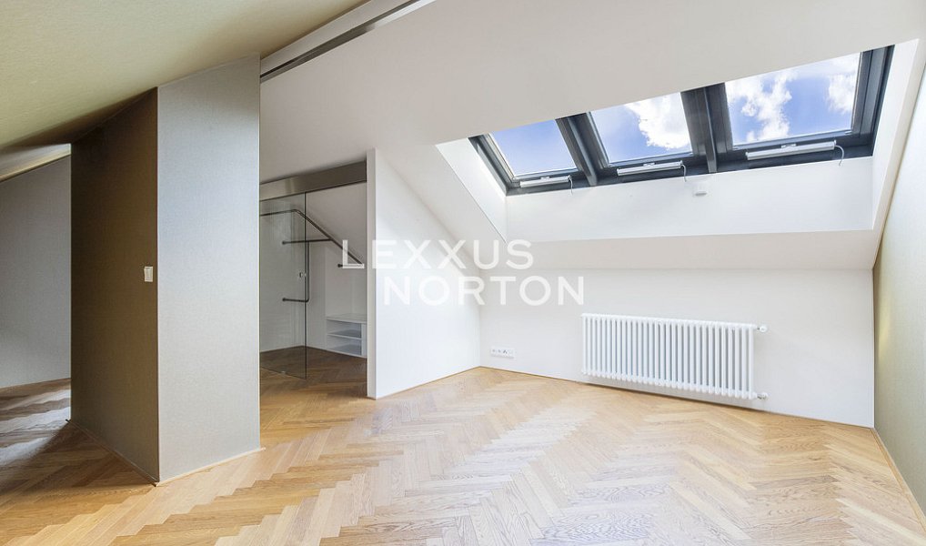 Pronájem bytu 5+kk 200 m², Praha – náhled fotky 12