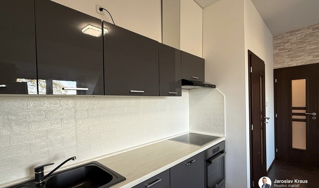 Pronájem bytu 2+kk 42 m², Železnice – náhled fotky 5