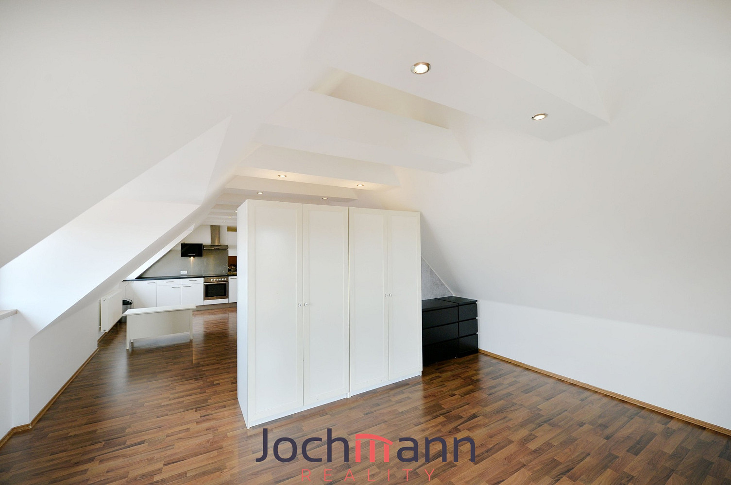 Pronájem bytu 1+kk 62 m² – fotografie 4