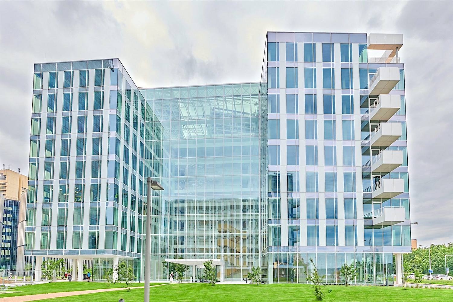 Pronájem kanceláře 417 m²