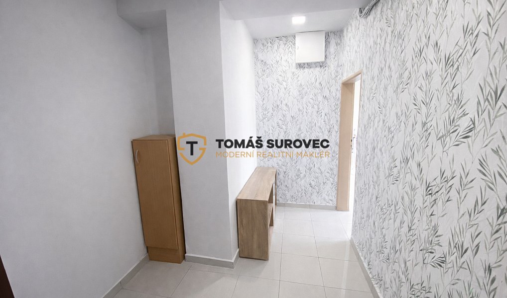 Pronájem kanceláře 64 m², Valašské Klobouky – náhled fotky 8
