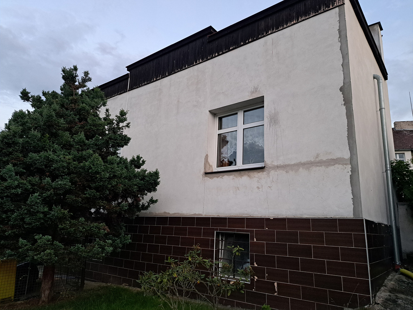 Prodej domu 300 m² s pozemkem 1 233 m² — photo 2