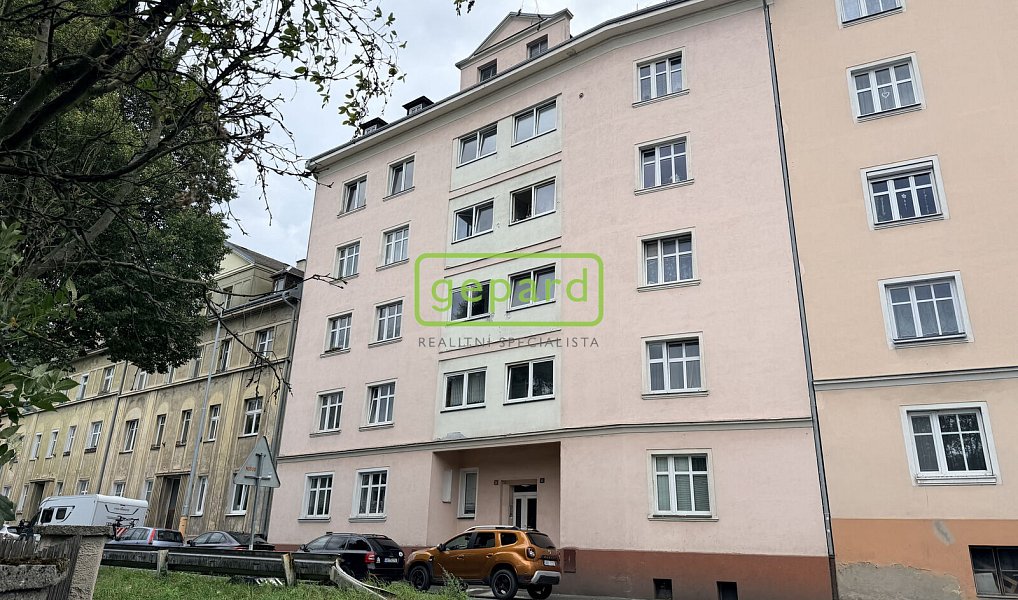 Prodej bytu 4+1 89 m², Karlovy Vary – náhled fotky 12
