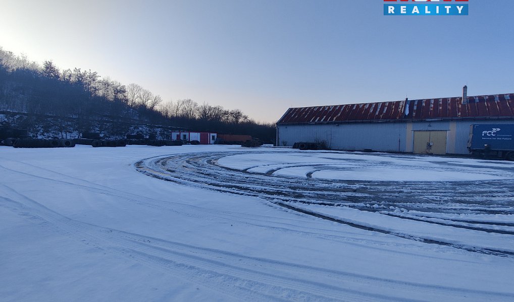 Pronájem skladovacích prostor 1 100 m², Veleň – náhled fotky 14