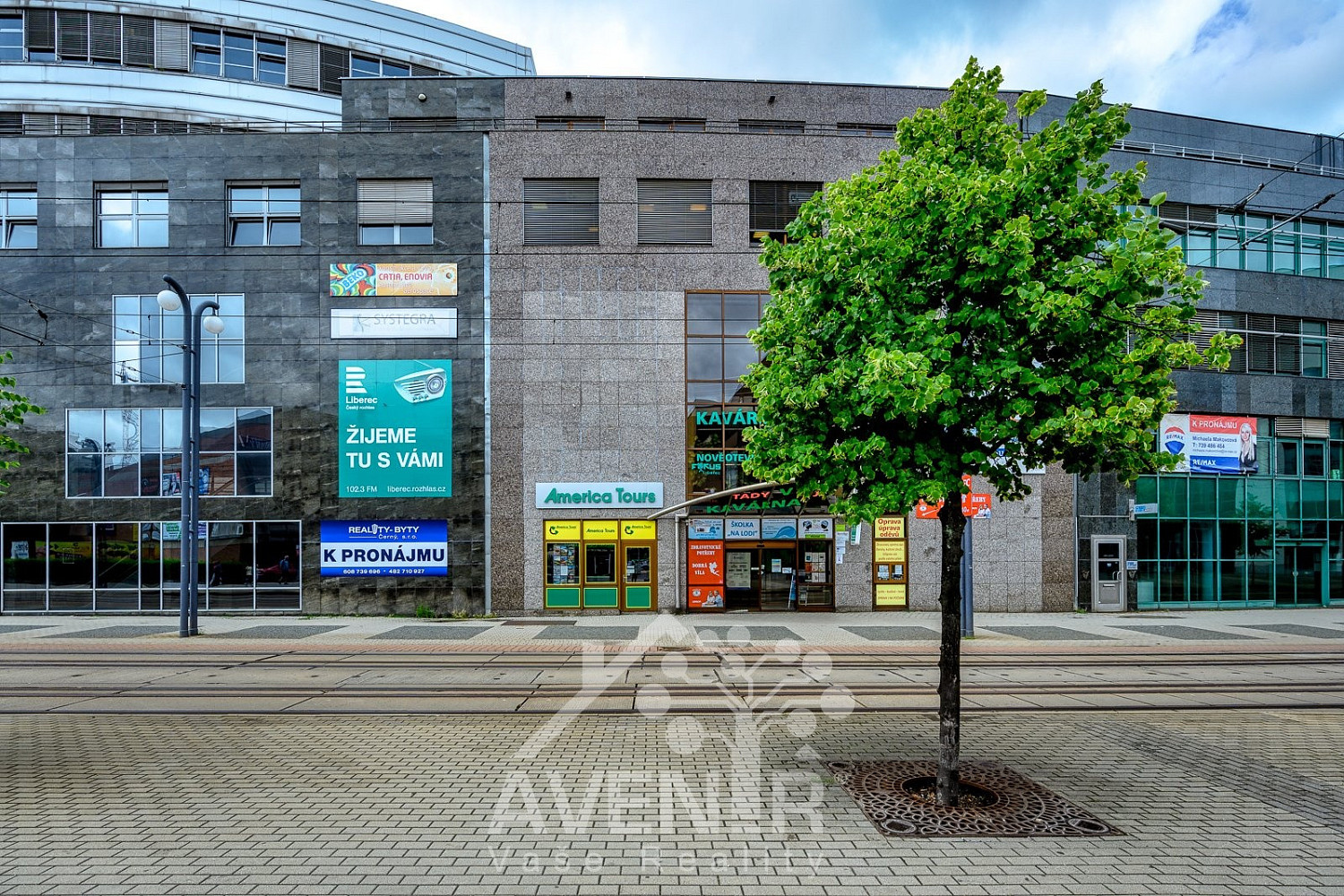 Pronájem kanceláře 22 m² – pohled 2