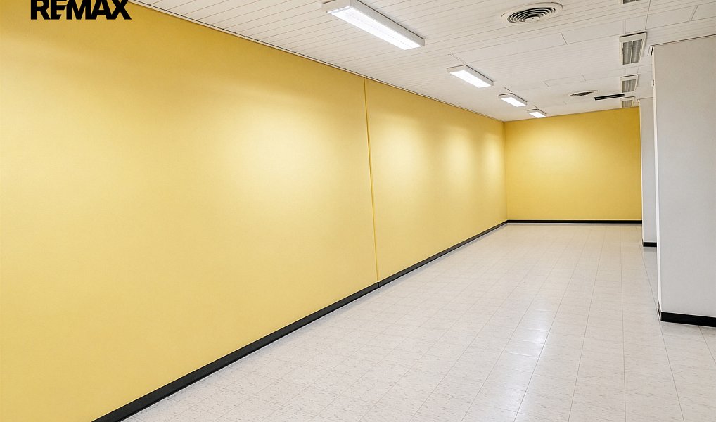 Pronájem obchodních prostor 866 m², Hradec Králové – náhled fotky 16