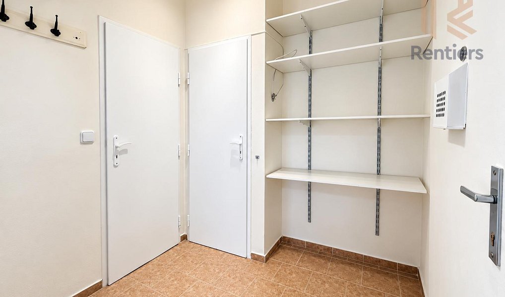 Pronájem bytu 2+kk 37 m², Praha – náhled fotky 5