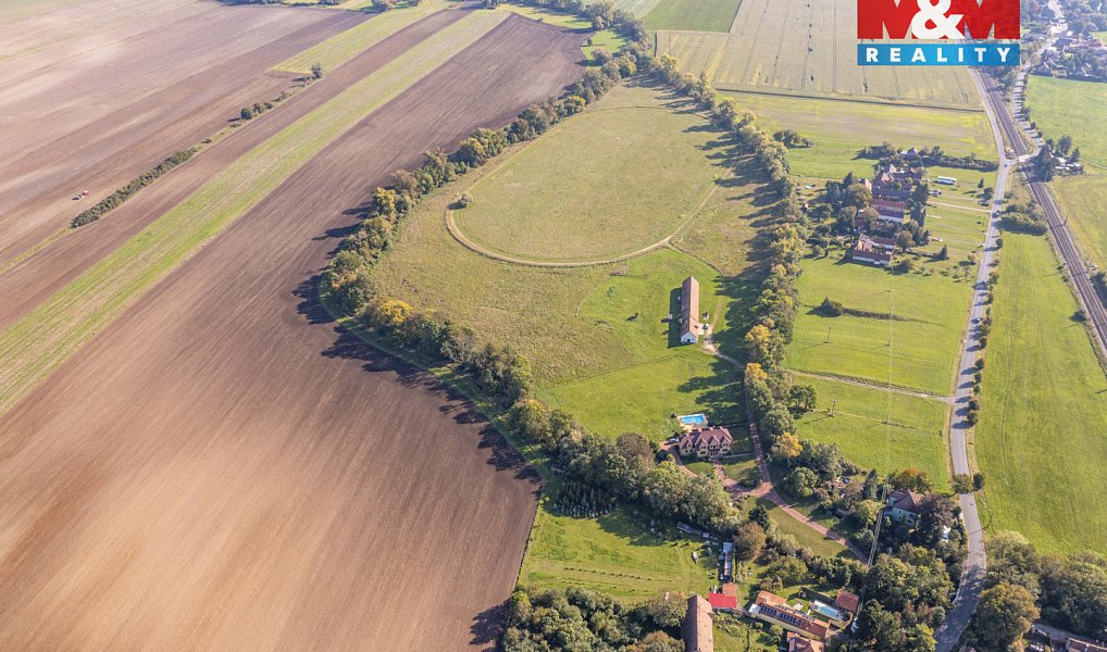 Prodej domu 360 m² s pozemkem 100 270 m², Kostomlaty nad Labem – náhled fotky 2