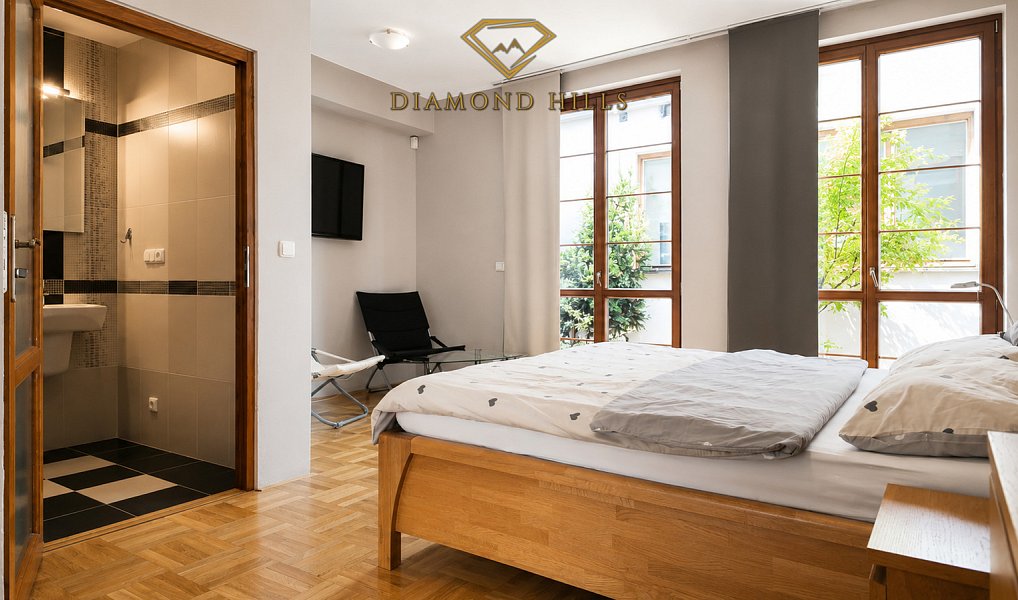 Prodej domu 518 m² s pozemkem 1 012 m², Mělník – náhled fotky 8