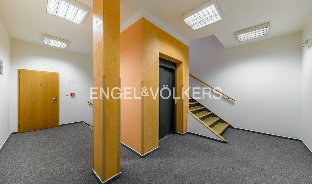 Pronájem kanceláře 34 m², Praha – náhled fotky 8