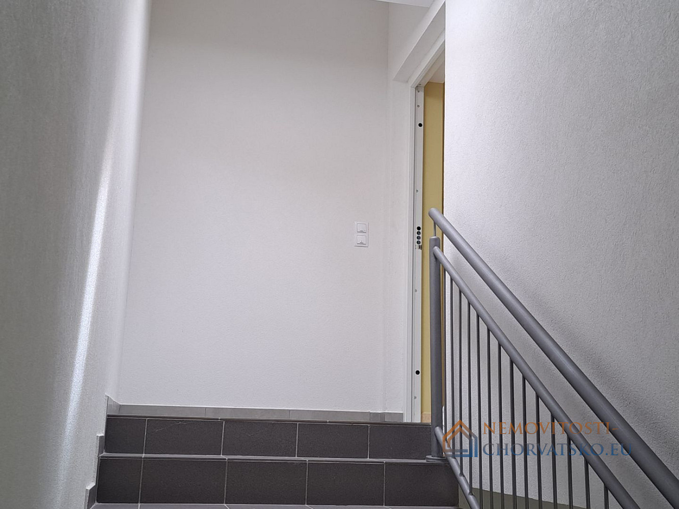 Prodej bytu 2+kk 62 m² - Widok 2