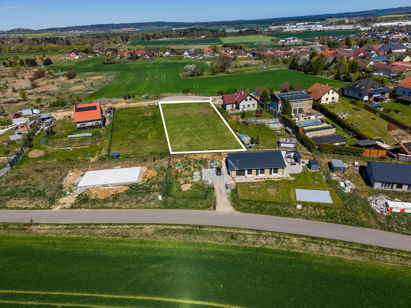 Prodej stavebního pozemku 1 233 m²