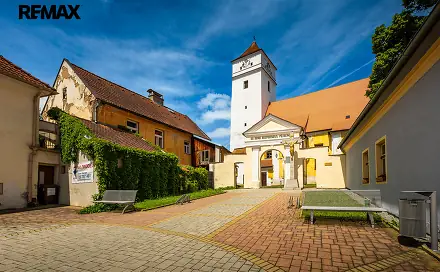 Prodej domu 150 m² s pozemkem 131 m², náměstí J. V. Kamarýta, Velešín, okres Český Krumlov
